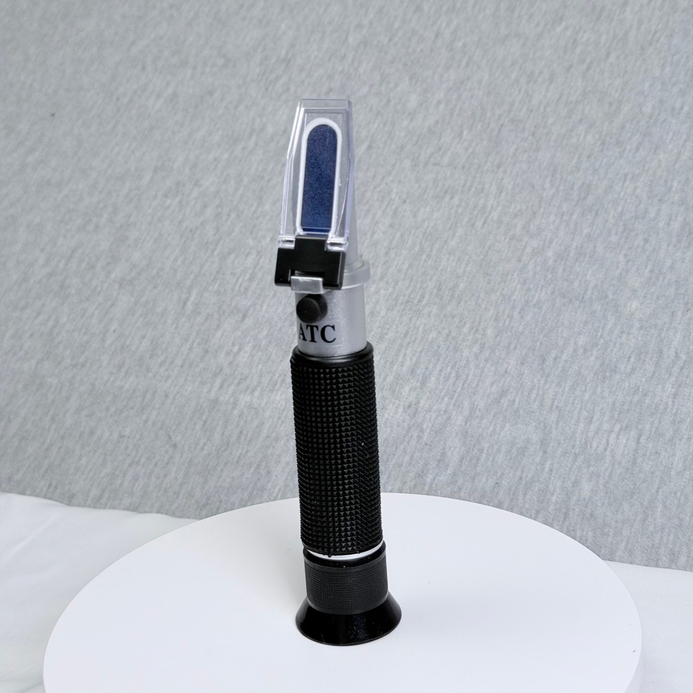 Handheld ATC Portable Refractometer with Case and Calibration Tools Silver Black